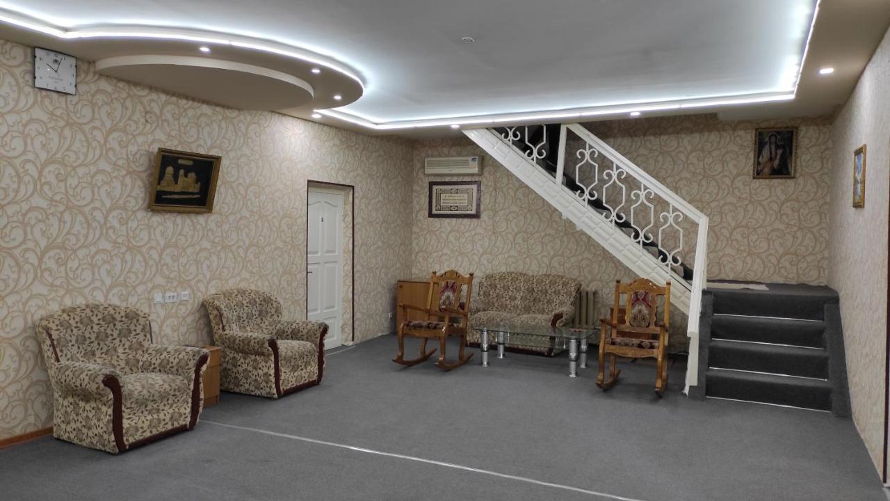 Bed and Breakfast Avesto Ургенч Екстер'єр фото